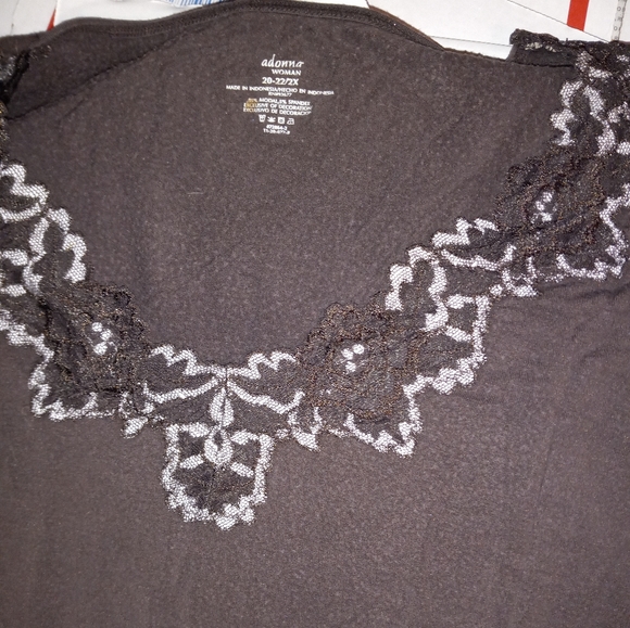 Adonna brown top. Thee most comfort! - Picture 2 of 3